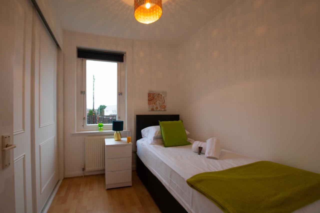 Premier - Chapel Apartment With Driveway! Cleland Экстерьер фото
